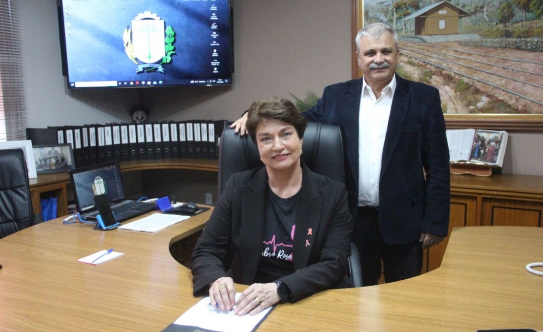 Ieda Waydzik Assume Interinamente A Prefeitura De Irati