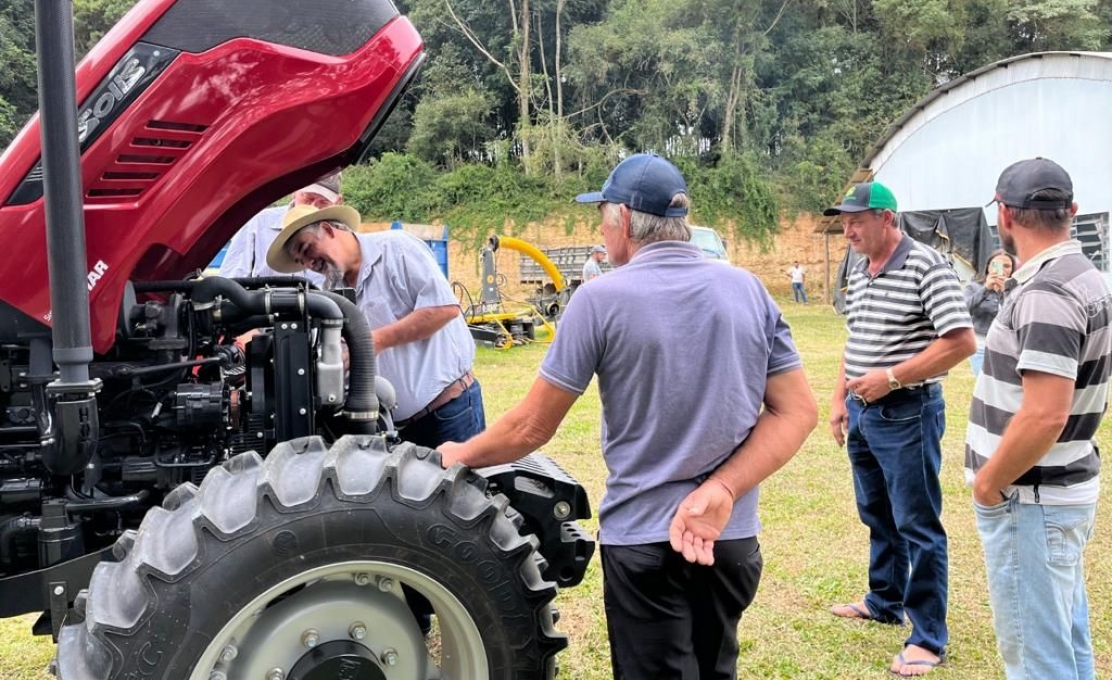 Pequenos Produtores Recebem Equipamentos Para Fomento Da Bacia Leiteira