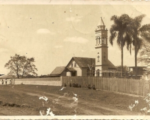 2o-lugar-historicas-02-01-aliisson-lucas-zarpelon-antiga-igreja-de-madeira-pinho-de-baixo-capela-sao-sebastiao-1.jpg
